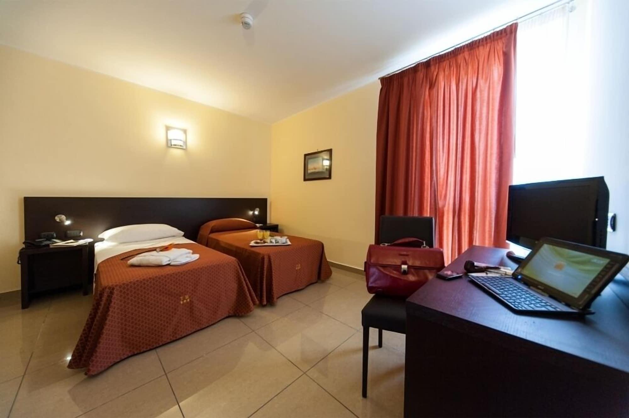 Hotel Tiempo Napoli Ruang foto